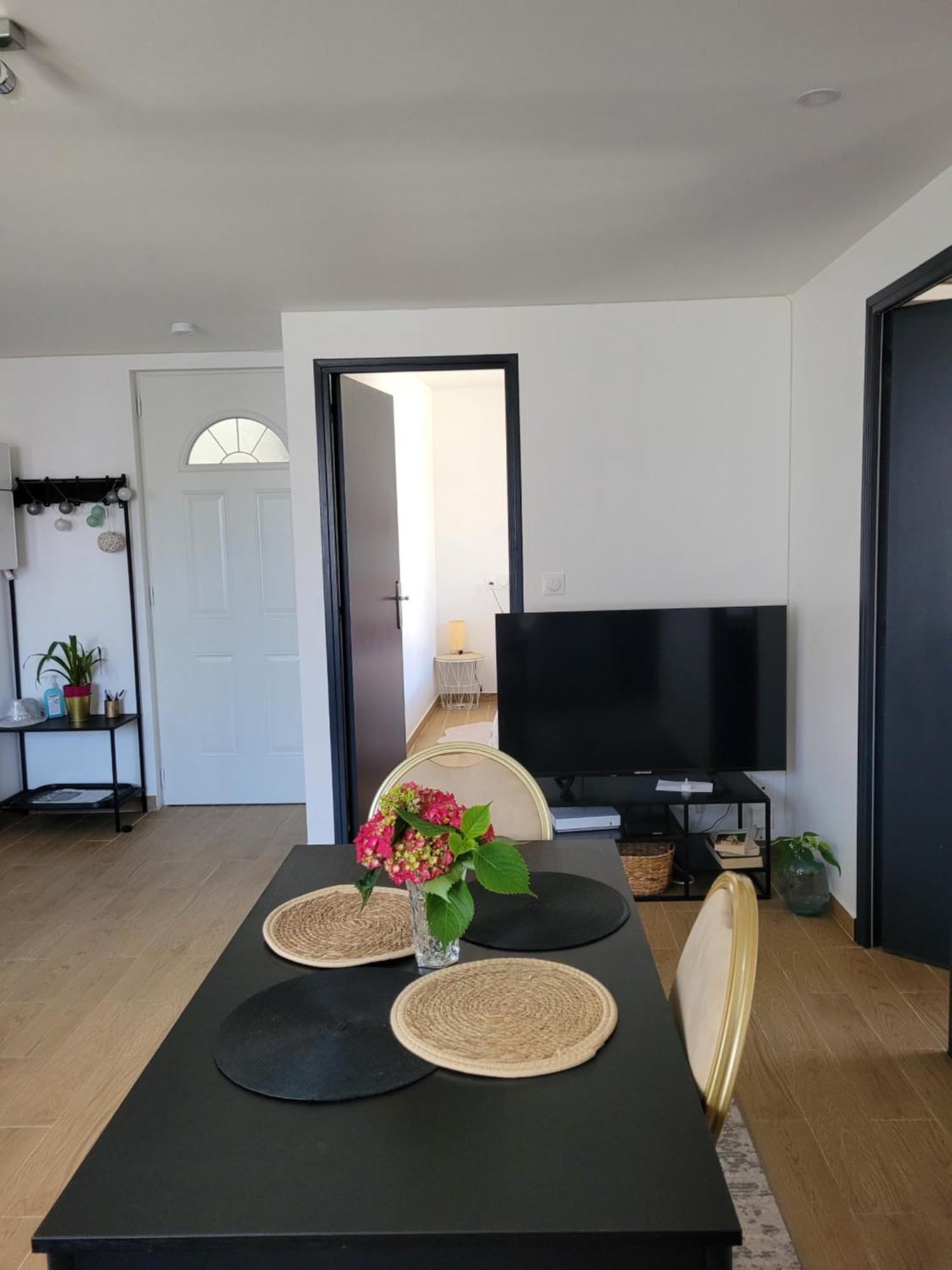 Coquet Appartement A 15Mn De Paris Et 10 Mn De Stade De France, Wifi, Netflix, Groslay Extérieur photo